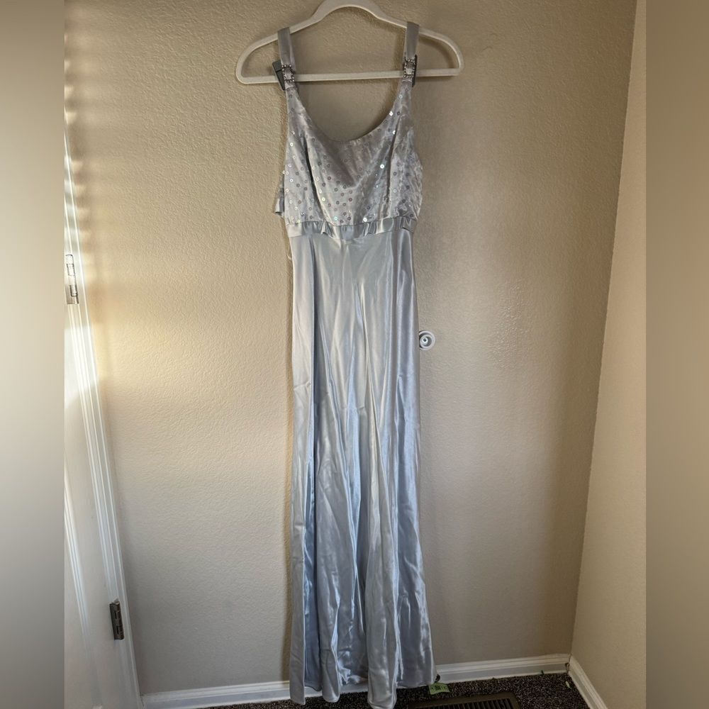 VINTAGE 90s Paillette Sequin Satin Slinky Formal‎ Prom Gown Sz 0 NEW Silver